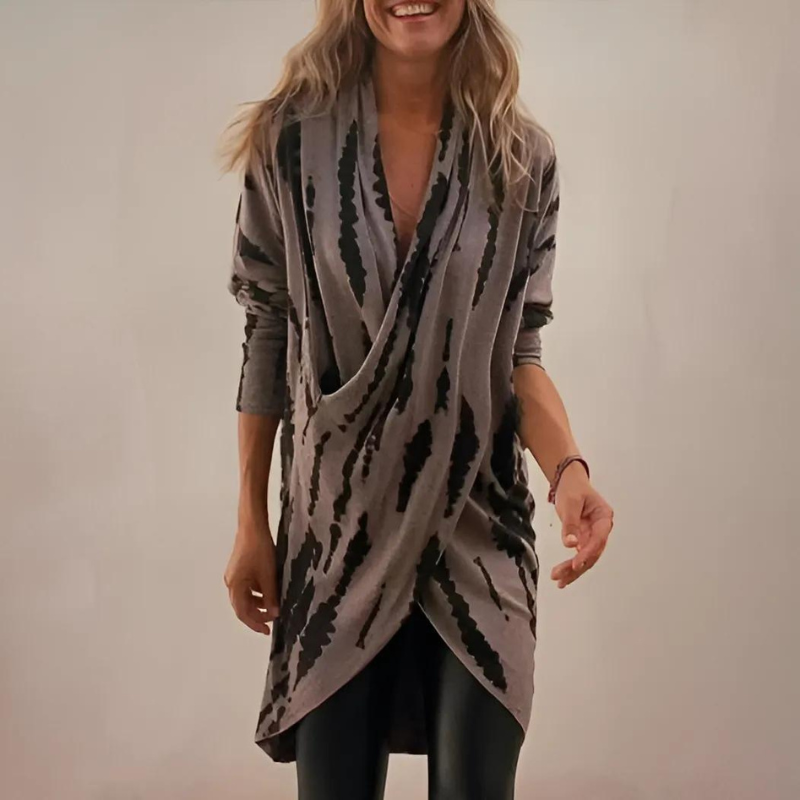 Petra™ - Luxurious V-neck Tunic with Loose Fit